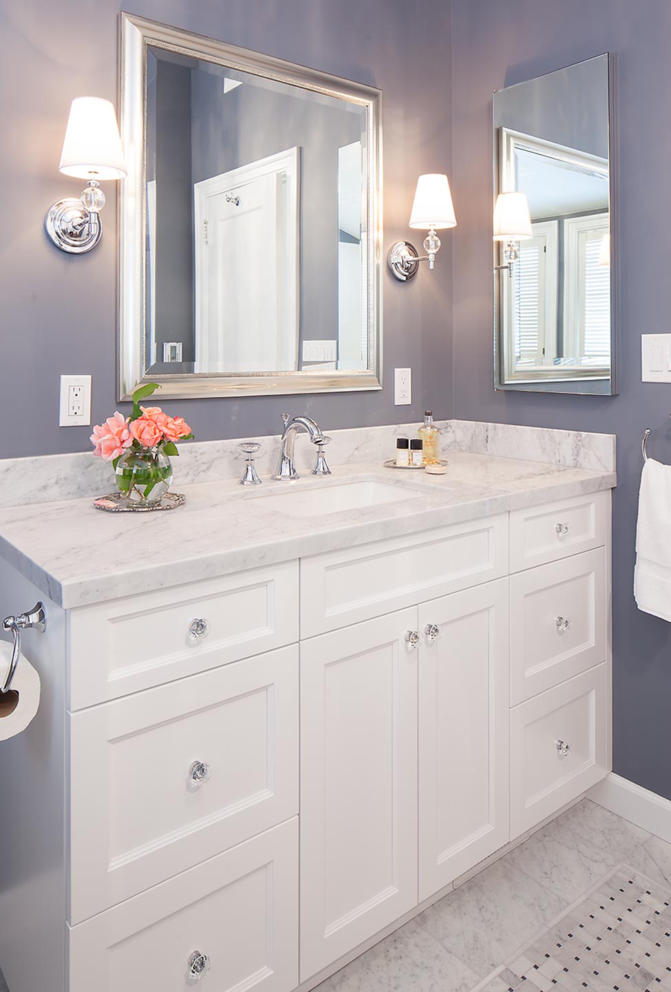 High-End Cabinets For Your East Bay Bathroom Remodel - Bathroom Remodel - Harmoni Cabinets - Custom Kitchens